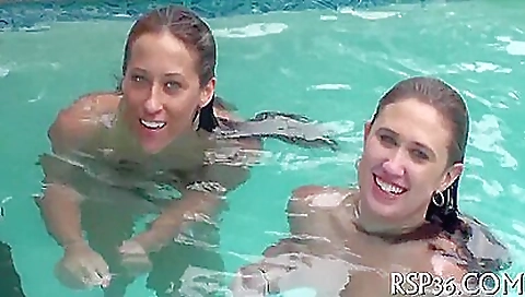 She's alad guz twats gets fucked by pentiend