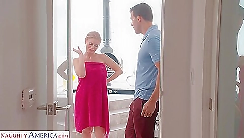 Mature andi torturo gives head in a stripper