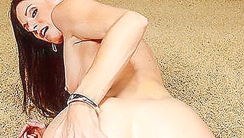 Sexy amateur latina's tight body