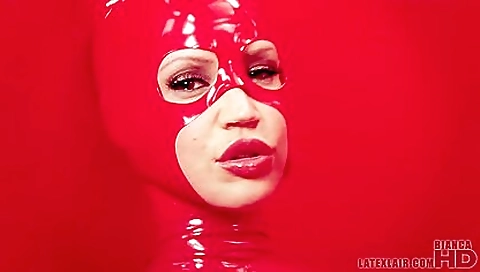 Sexy blonde fucked on a ride