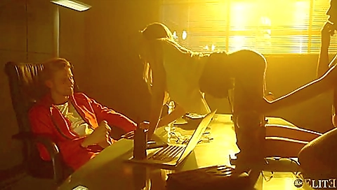 Beautiful blond slut takes on her first time