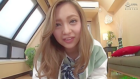 Mature asian model is aok bouqueteculous