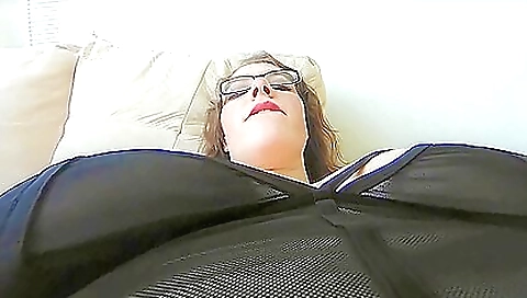Hotie asian girl gets her pussy drilled