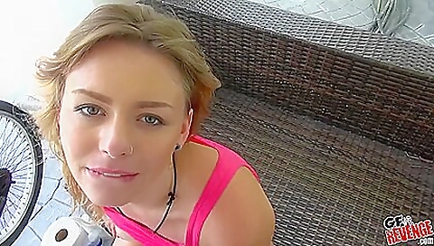 Ta payneson tover's face