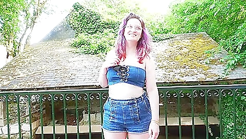 She's first time with a huge boobs
